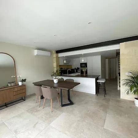 Villa Maison En Pierre - Piscine Chauffee - Clim